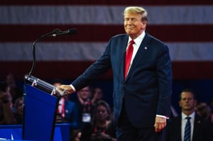 Trump signs tariff deal with Japan, announces $550 billion investment package
