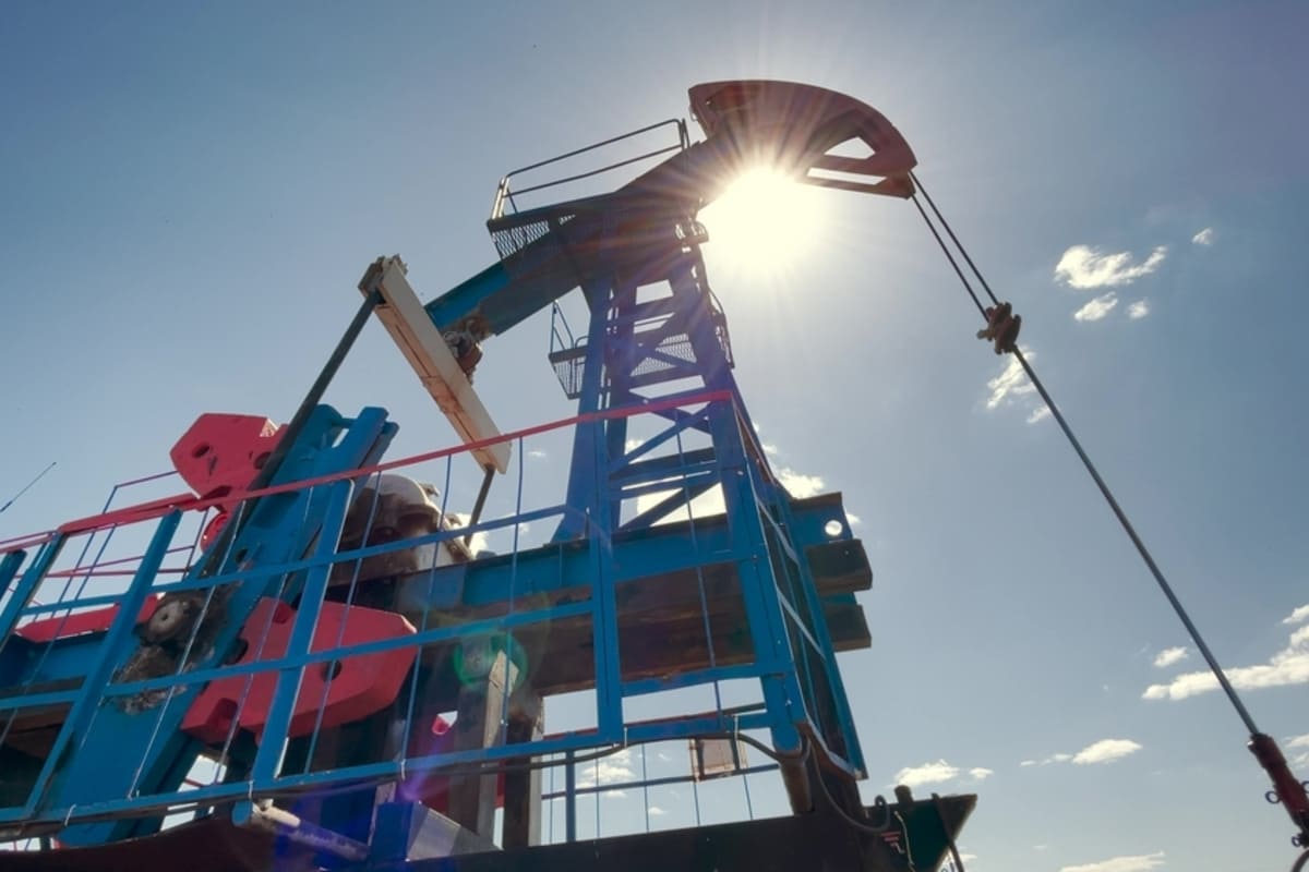 Crude oil prices rise to $68.74 amid OPEC+ output increases, escalating tariff concerns