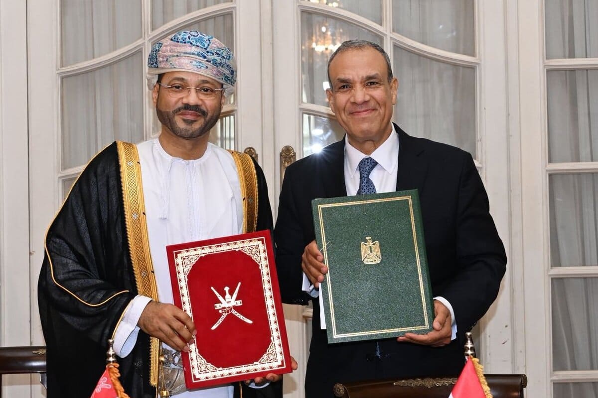 Oman and Egypt sign seven agreements to boost cooperation in trade, investment, labor