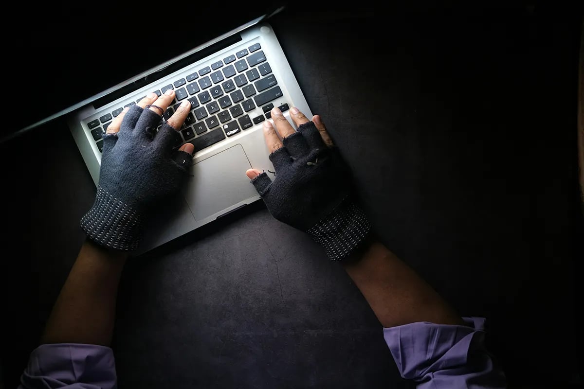 hacker 2