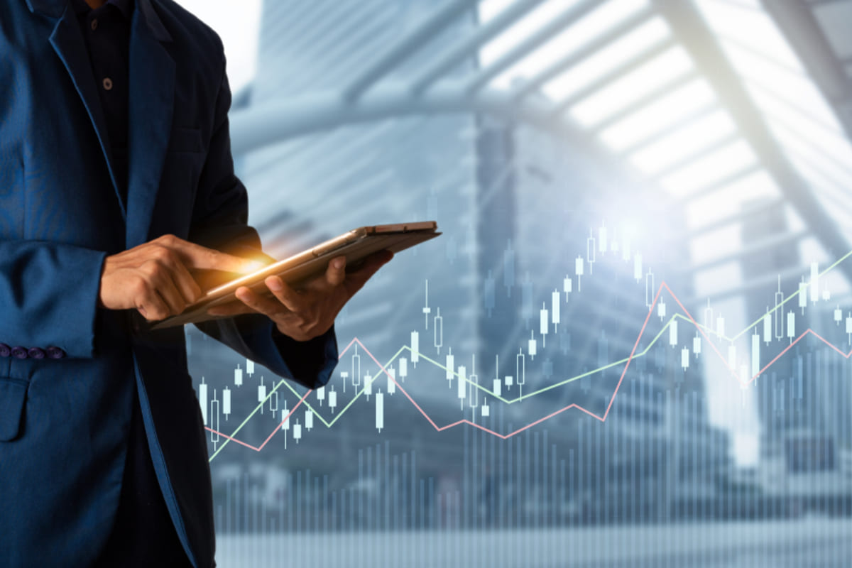 Stock market today: U.S. indexes fluctuate as Europe shows resilience and Asia rises amid trade talks 