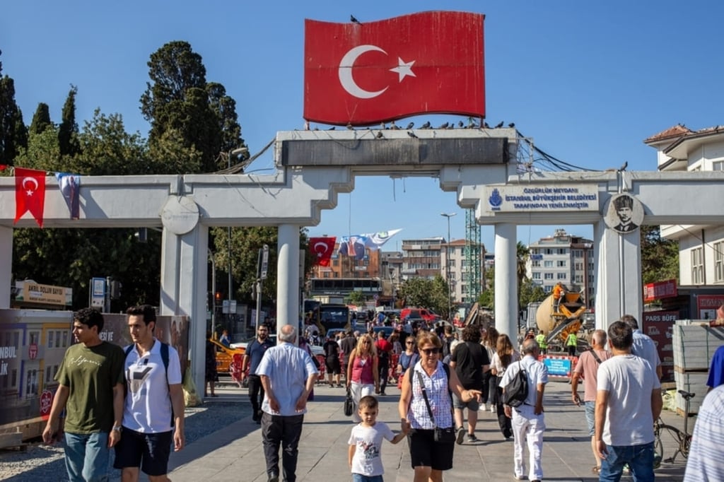 Turkish inflation falls to 33.52 percent in July, lowest since 2021