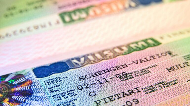 EU discusses waving Schengen requirements for Omanis
