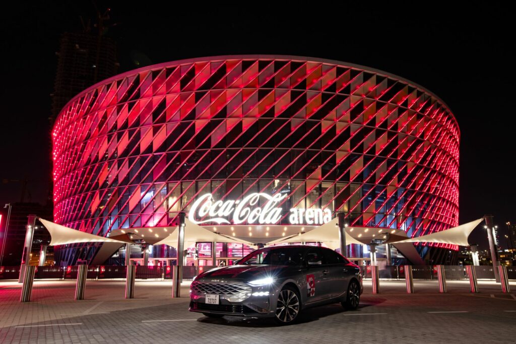“كيا” تقدم سياراتها لجولة كأس العالم بالشرق الأوسط