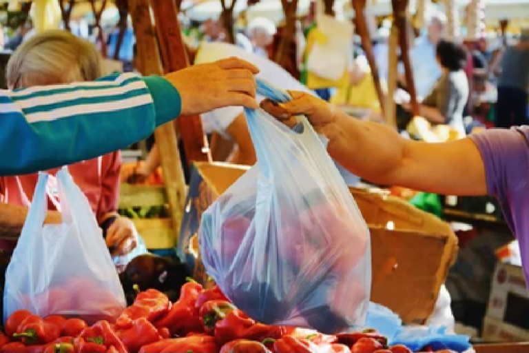 Oman will ban import of plastic bags as of this date