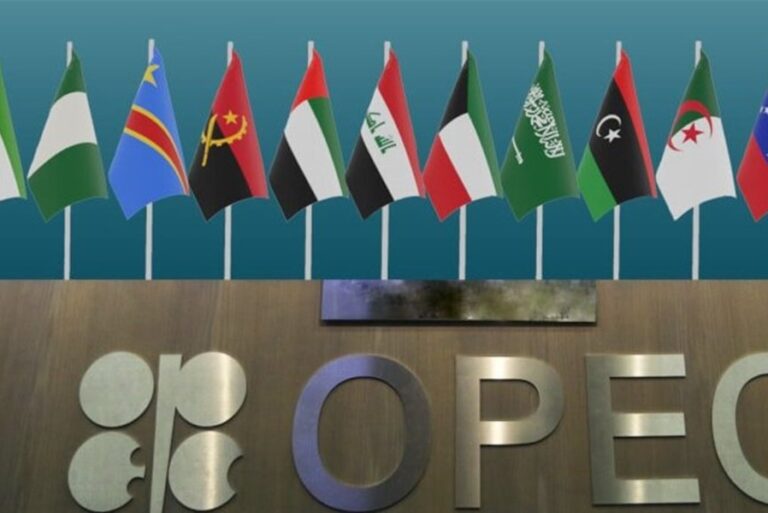 OPEC sticks to optimistic forecast for oil demand growth in August