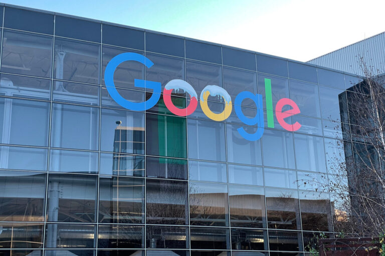 "غوغل" تحمّل البرمجيات التجسّسية مسؤولية الثغرات في "كروم" و"فايرفوكس" و"ويندوز"