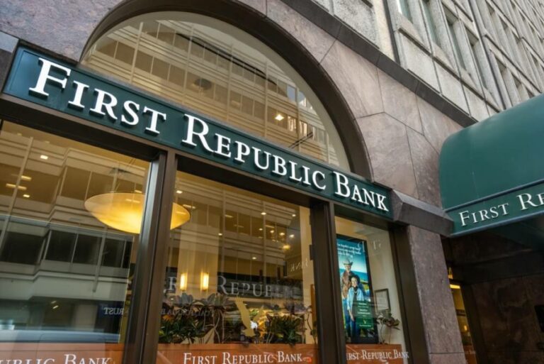 مصارف أميركية تتقدم بعطاءات لشراء فيرست ريبابليك بنك