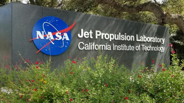 NASA, aerospace companies, relaunching supersonic passenger air travel
