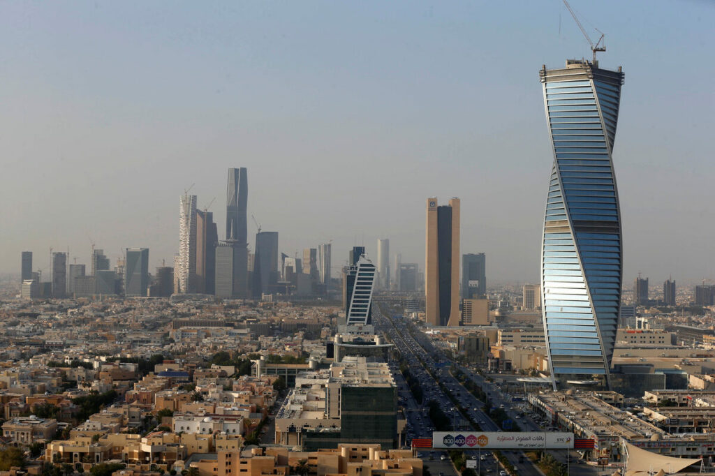 منظمة التعاون والتنمية الاقتصادية تتوقع نمو اقتصاد السعودية بنسبة 3.9 في المئة في عام 2024