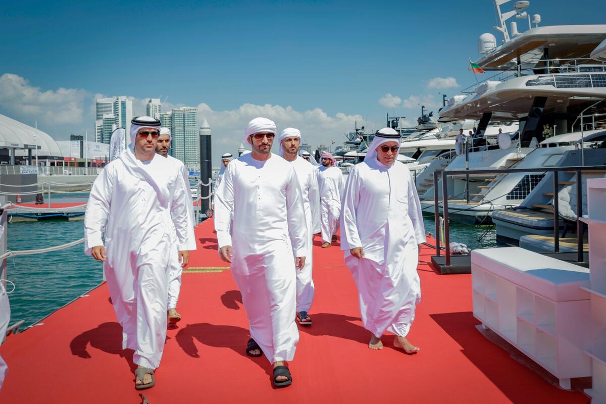 Sheikh Hamdan visits Dubai International Boat Show.