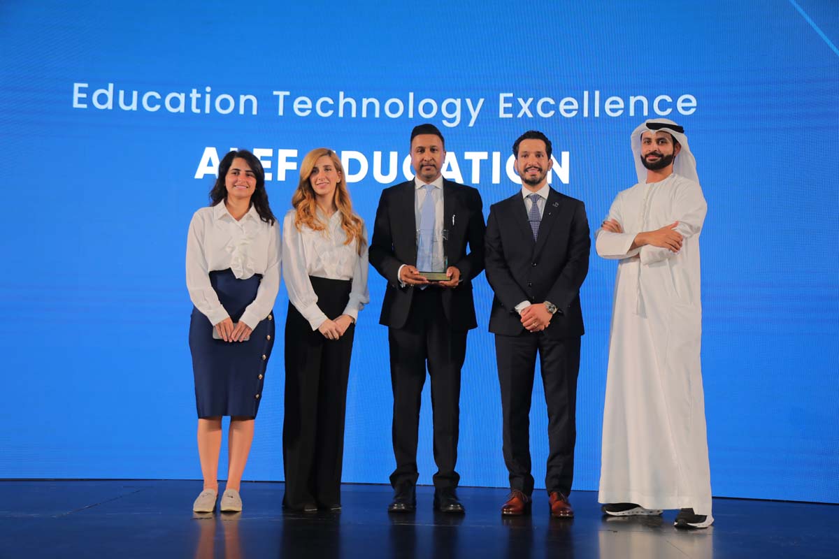 The team from Alef Education receives the plaque for bringing advanced digital technology to the classrooms